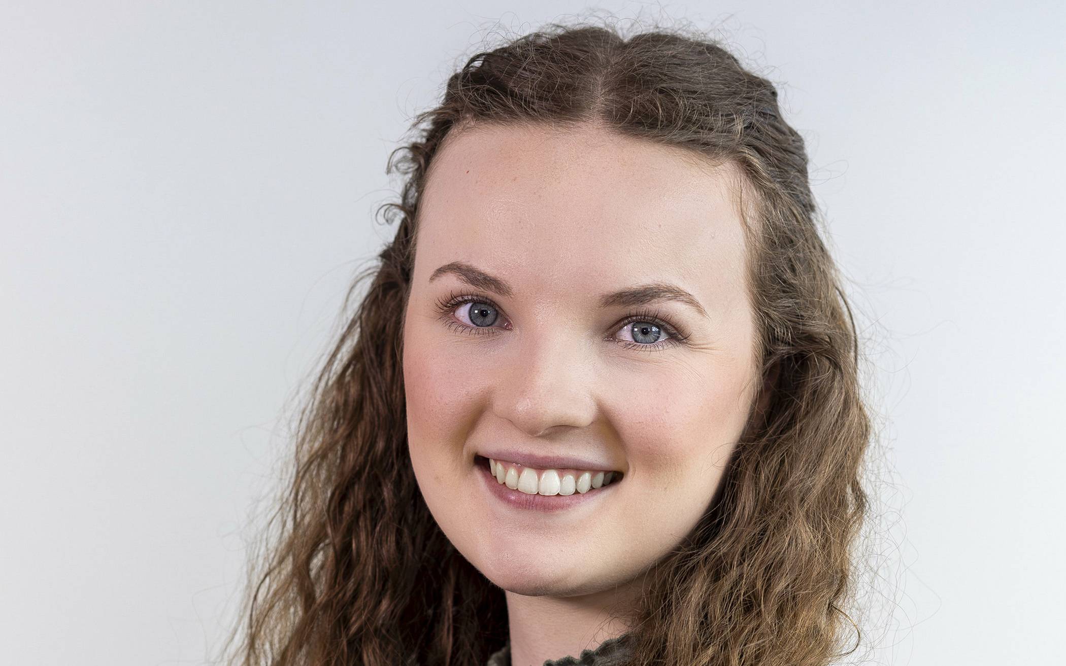 Hilft in Fällen sexualisierter Gewalt - Alina Grüten.